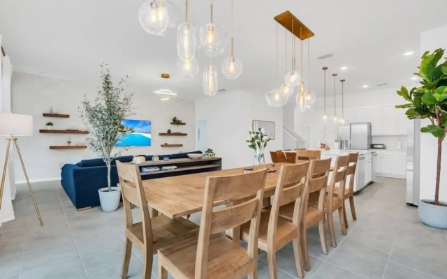 Beautiful 12 Bedrooms House 4473 12 Villa