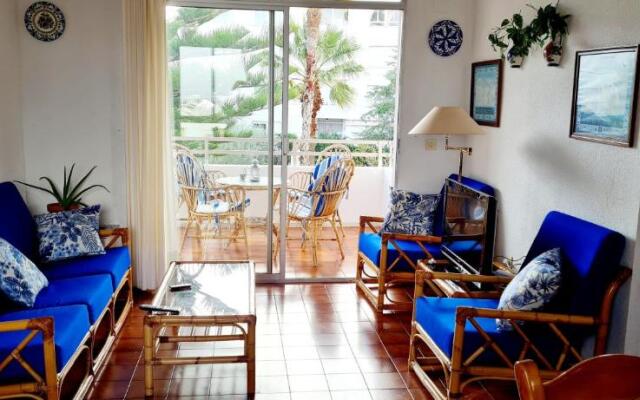 Sea view holiday apartment near Alicante