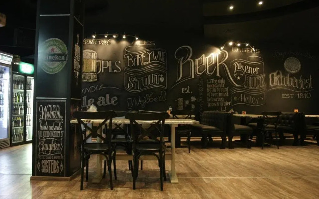 Roger's Hotel