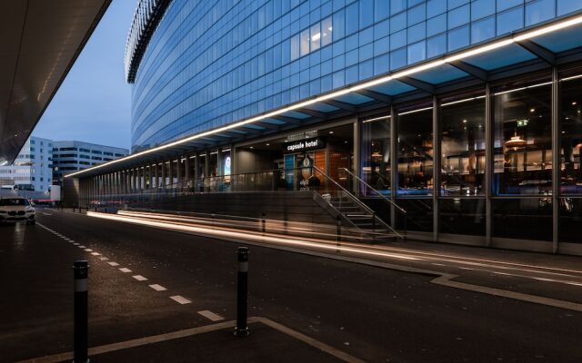 Capsule Hotel - Alpine Garden Zurich Airport