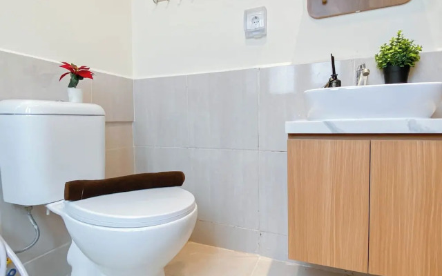 Modern 2Br At Meikarta Apartment Near Aeon Delta Mas