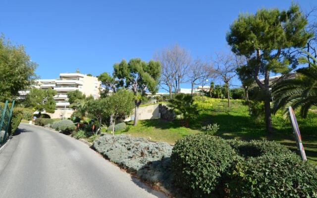 Appartement 5 personnes avec piscine sur la Corniche Fleurie à Nice