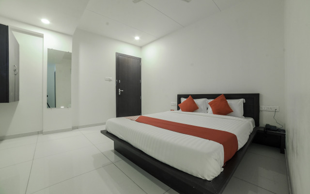 Samudra Executive by OYO Rooms