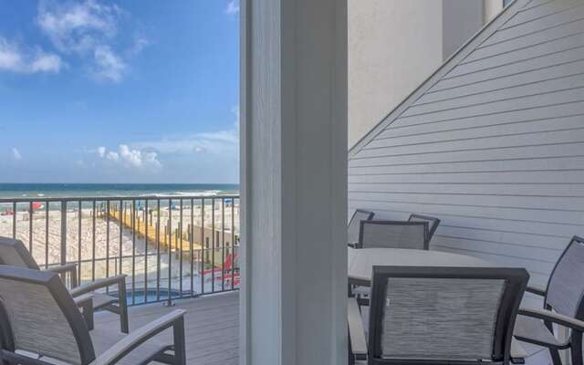 Pearl West by Meyer Vacation Rentals