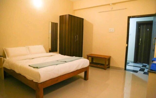 Iroomz Hotel Krishna Inn