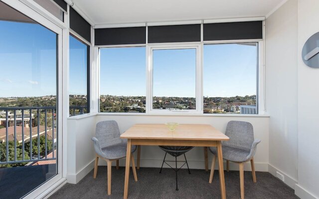 Stunning Ocean View Apartment H324