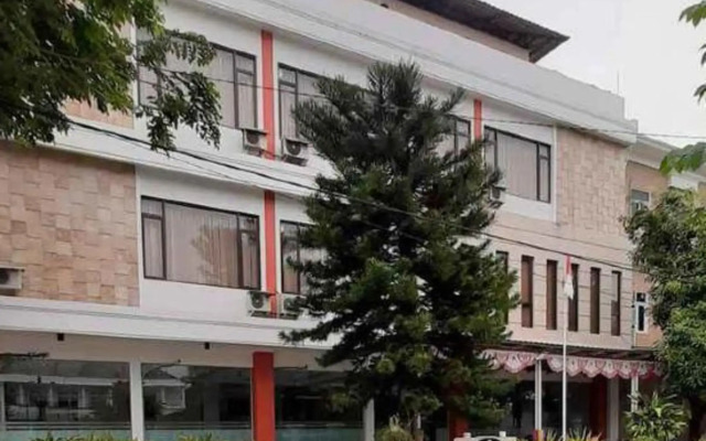 Hotel Prasasti Pacitan
