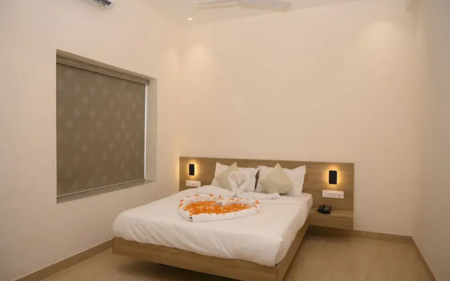 Zip By Spree Hotels Neelam Nakshatra