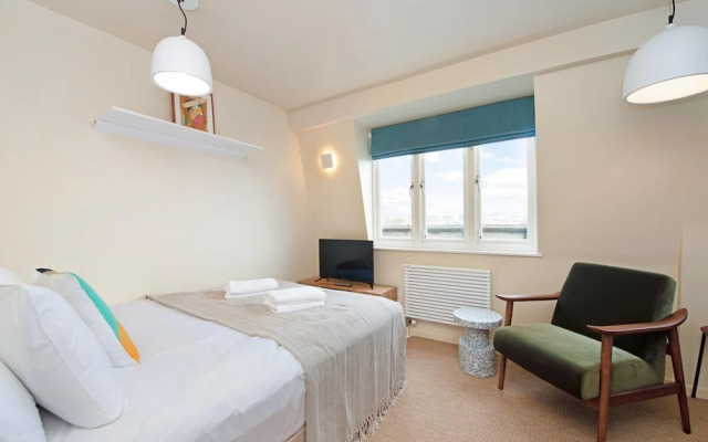 Prime Studio in Fashionable Primrose Hill