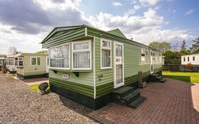 2 Bedroom Caravan in Lochlands Leisure Park