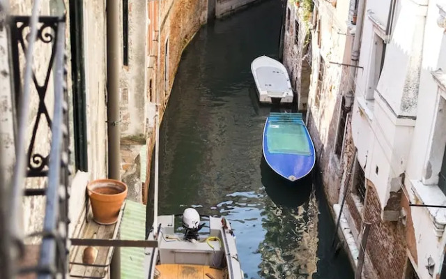 Rialto Corte dei Sansoni
