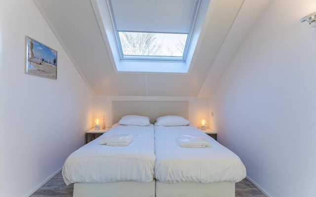 Beachfront Coastal Villa in Renesse for 6