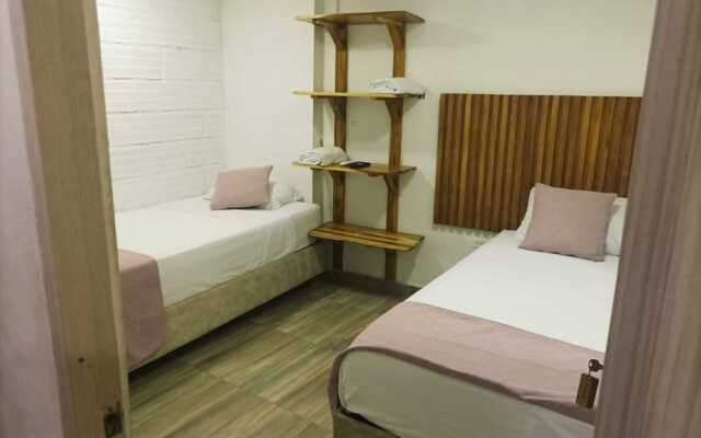 Hostal Catalleya