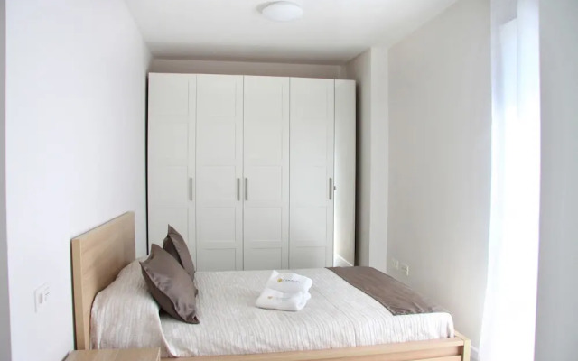 Apartment Ciencias Forum Granada Canovas (GC)