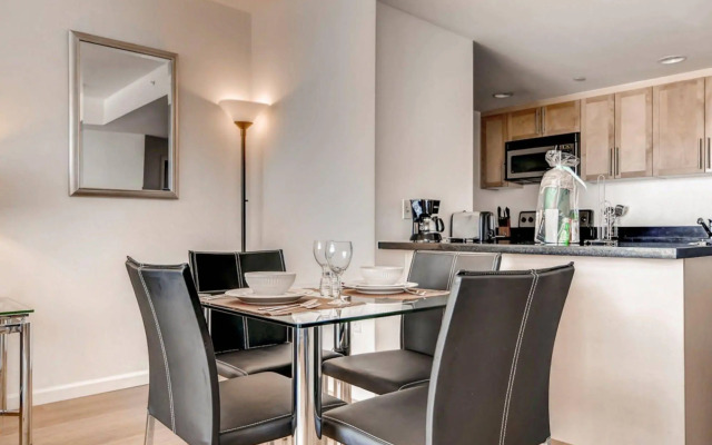 Global Luxury Suites at Kendall West