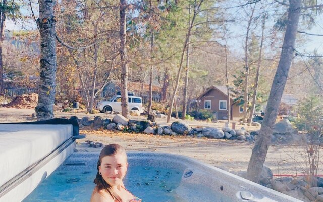 Barefoot Villas Cabin 3 Caribou