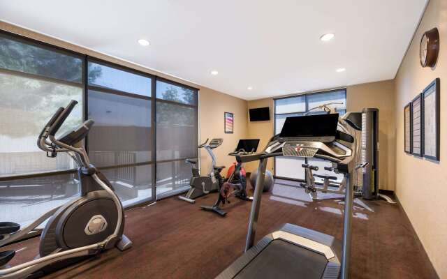 Comfort Inn & Suites Las Vegas - Nellis