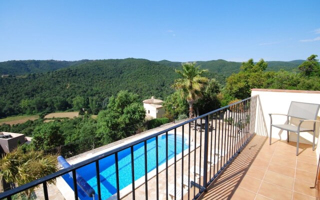 Deluxe Villa in Calonge With Private Pool