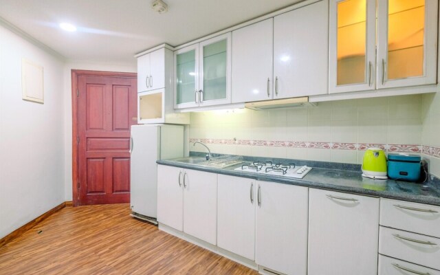 Comfort And Simply Studio At Puri Kemayoran Apartment