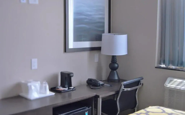 Voyage Hotel