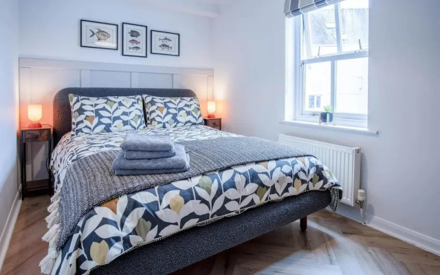 Kilmore House - 2 Bedroom Apartment - Tenby