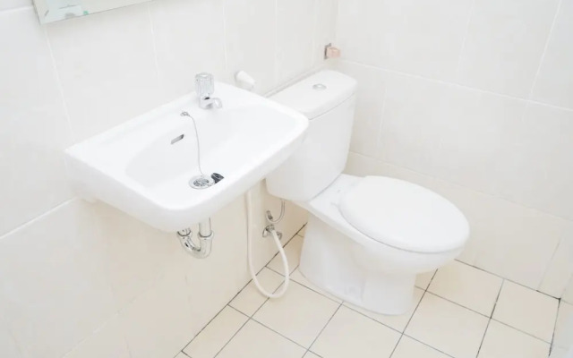 Lovely Studio Apartment M-Town Residence near Summarecon Mall