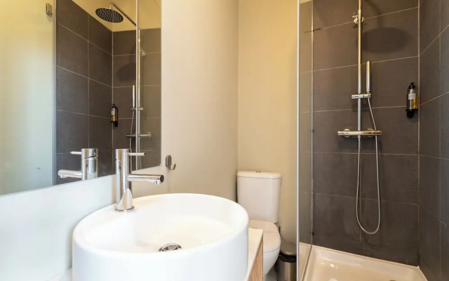 Lapa Diplomatic Suite&Flat by FeelLisboa