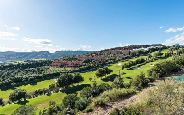 Panoramic Flat in Casares M56