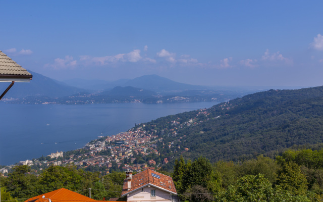 Nicoletta's Lake View On Stresa Hills