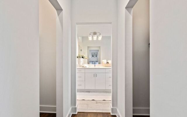 Newly Renovated Buckhead Condo Suites