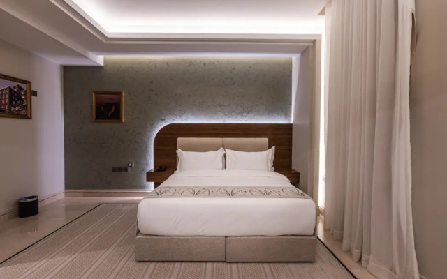 Tura Hotel