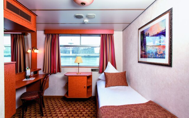 Crossgates Hotelship 3 Star - Altstadt - Düsseldorf