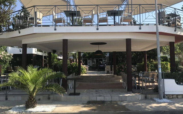Guesthouse Punta Mira - Beachfront