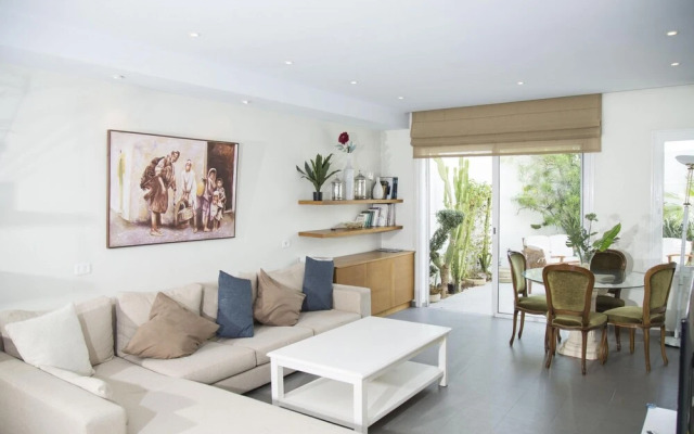 Tr s Charmante Maison aux Jardins de Carthage