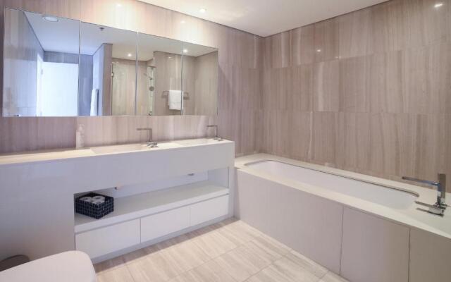 D1 Tower - 2BR Apartment - Allsopp&Allsopp
