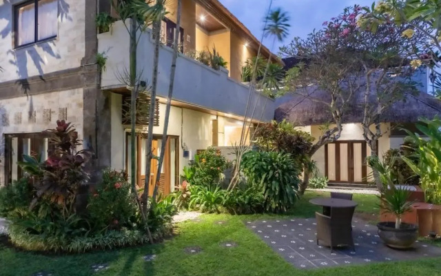 Villa Tunjung Batubelig 4 bedrooms