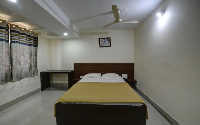 SPOT ON 37153 Karavali Paradise