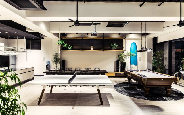 H Hotel