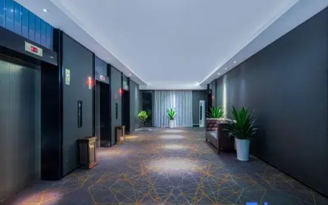 Ouxia Yuejing Hotel (Changsha Huangtuling Subway Station)