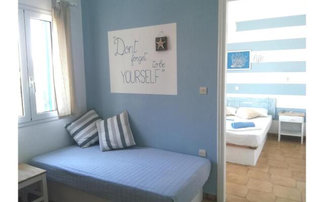 Livadia Seaside Studios 7