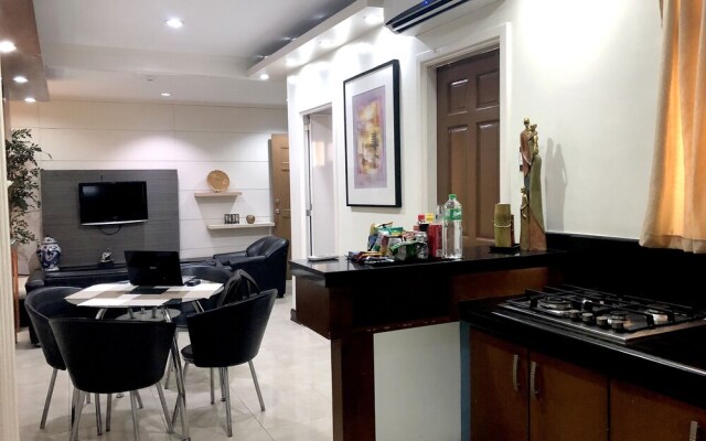 153 Executive Suites