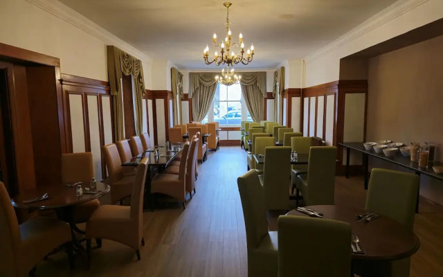 The National Hotel