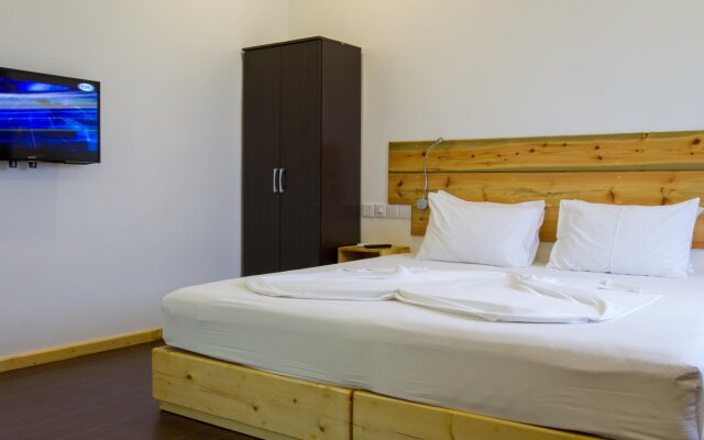 Royal Pearl Inn Hotel