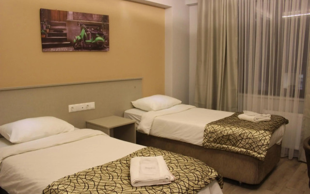 The Corner Inn Hotels By Suit