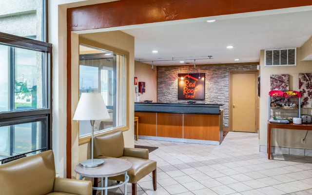 Red Roof Inn Columbus - Taylorsville/ Edinburgh