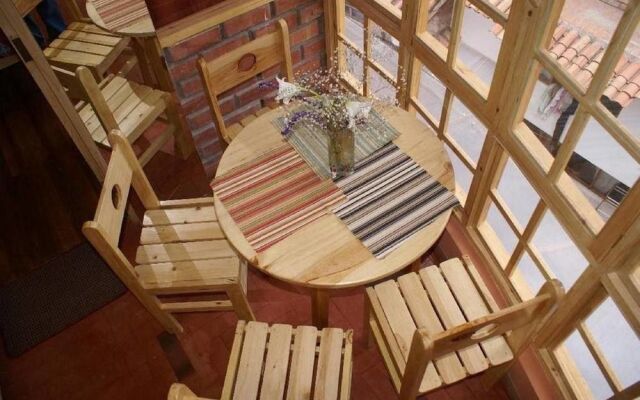 Villa Betty Hostal B&B