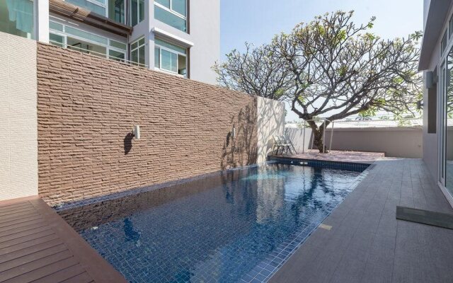 Golden Sea Pool Villa @Heart of Hua Hin