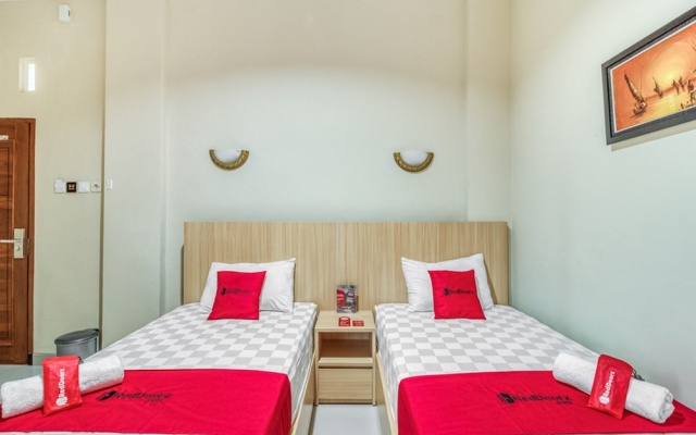 Wini Backpacker Hostel by RedDoorz – Guest Rooms – Yogyakarta