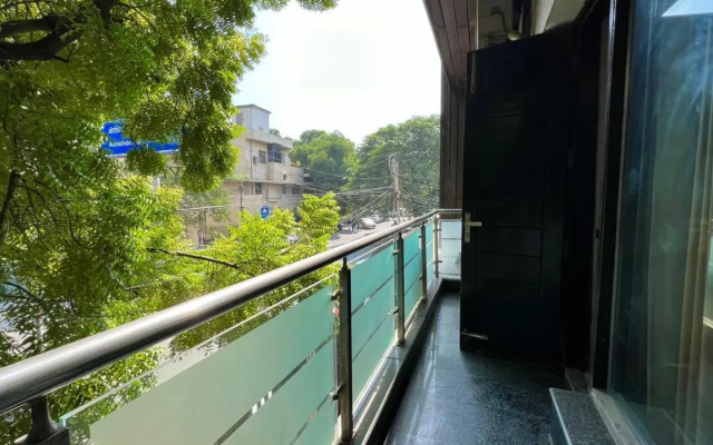 Olive Service Apartments - Green Park Main