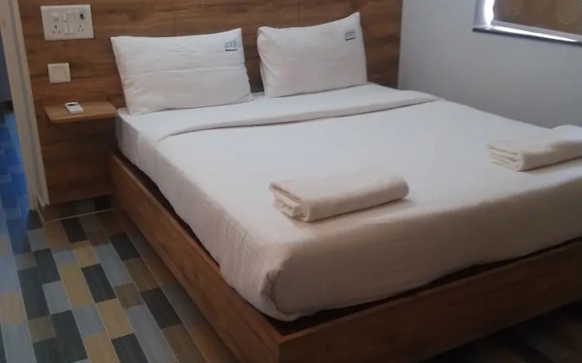 Season4 Residences 1-BHK furnished appt